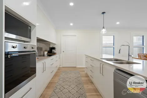 Property photo of 1 Golden Drive Diamond Beach NSW 2430