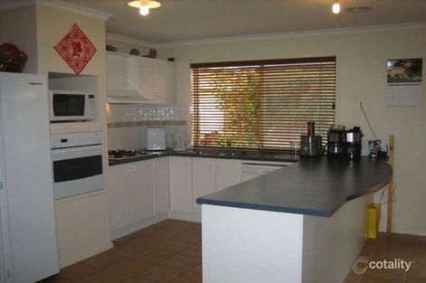 Property photo of 7 Canterbury Close Narre Warren VIC 3805