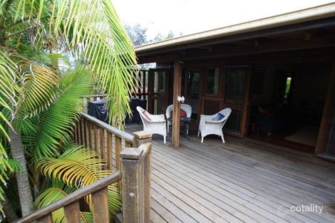 Property photo of 6 Dugun Court Ocean Shores NSW 2483