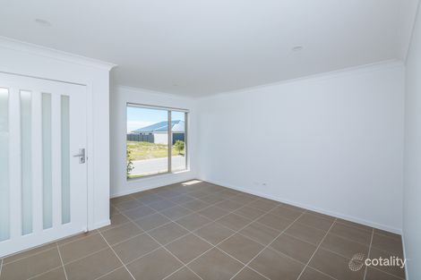 Property photo of 6 Elite Crescent Narangba QLD 4504