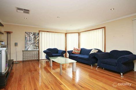 Property photo of 2 Earlington Boulevard Burnside VIC 3023