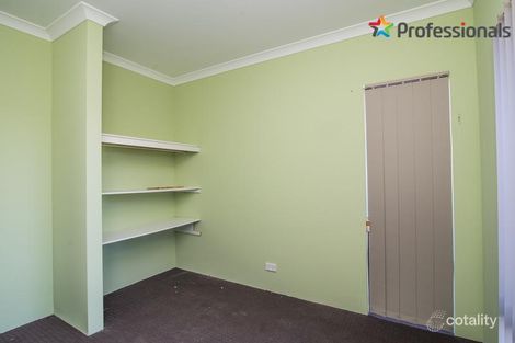 Property photo of 21 Regatta Boulevard Champion Lakes WA 6111