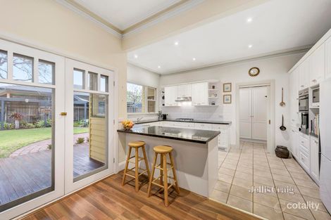 Property photo of 16 Kingsley Parade Carnegie VIC 3163