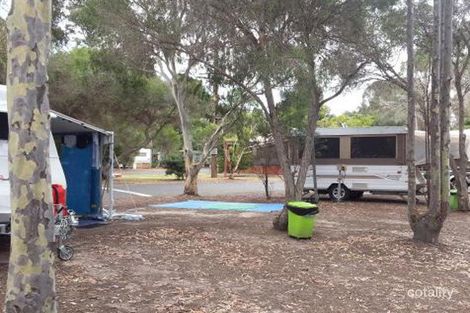 105 Racecourse Rd, Pakenham, VIC 3810