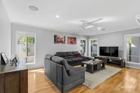 Property photo of 4 Venison Crescent Springfield Lakes QLD 4300