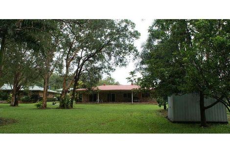 Property photo of 3 Mapley Court Sarina QLD 4737