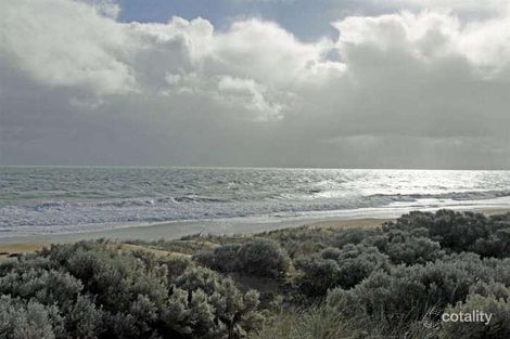 Property photo of 13 Parmelia Way Madora Bay WA 6210