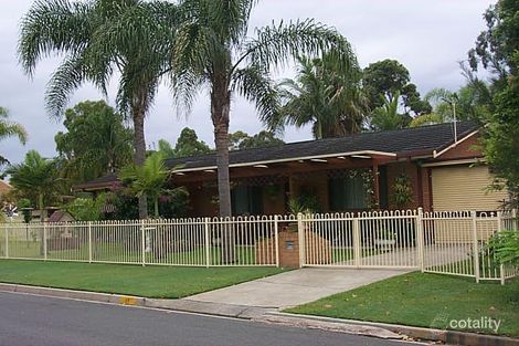 17 Theodore Pl, Molendinar, QLD 4214