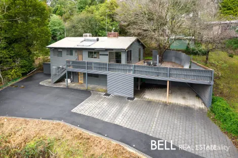 Property photo of 8 Outlook Drive Kalorama VIC 3766