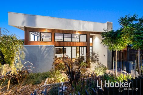 Property photo of 20 Verdant Drive Clyde North VIC 3978