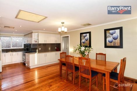 Property photo of 44 Bainbridge Close Craigieburn VIC 3064