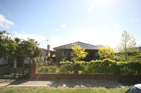 11 Willow Cres, Bell Park, VIC 3215