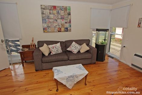 Property photo of 18 Baird Avenue Kooringal NSW 2650