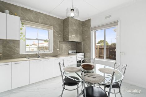 Property photo of 3 Johnstone Crescent Colac VIC 3250