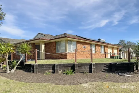 16 Castaway Cl, Boat Harbour, NSW 2316