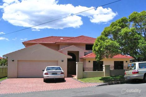 27 Ryan St, Balgownie, NSW 2519