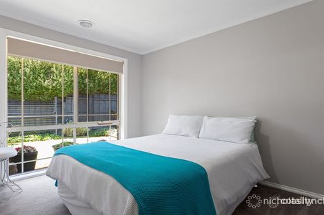 Property photo of 10 Grady Court Frankston South VIC 3199