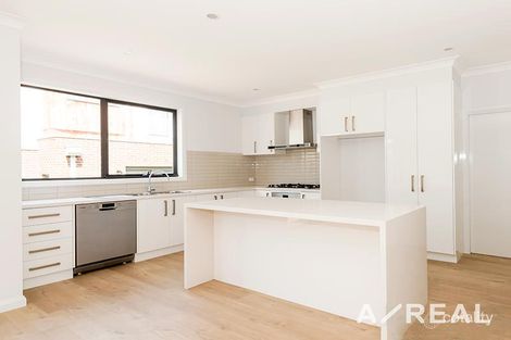 Property photo of 2/336 George Street Doncaster VIC 3108