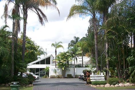 35 Cinderella Dr, Springwood, QLD 4127