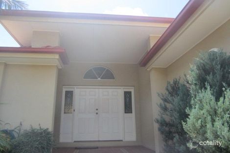 Property photo of 10 Blue Gum Mews Langwarrin VIC 3910