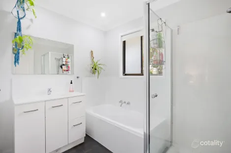 Property photo of 66 Avocado Crescent Bli Bli QLD 4560