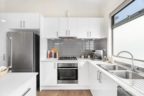 Property photo of 2 Erdogan Place Lilydale VIC 3140