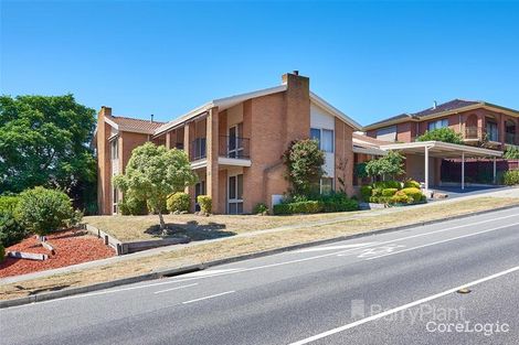 Property photo of 18 Harvey Place Endeavour Hills VIC 3802