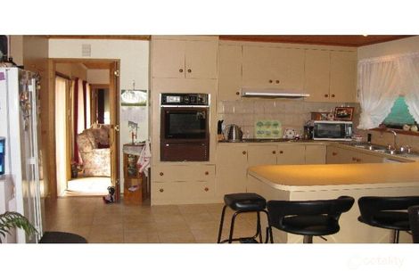 Property photo of 4 Vine Court Robinvale VIC 3549