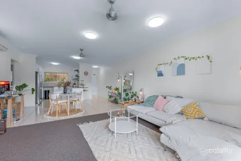 Property photo of 21/3 Deloraine Close Cannonvale QLD 4802