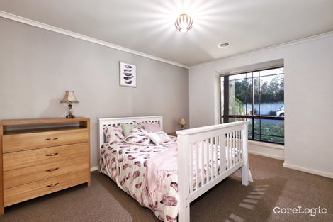 Property photo of 1 Shearwater Place Craigieburn VIC 3064