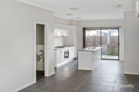 Property photo of 8 Sable Circuit Officer VIC 3809