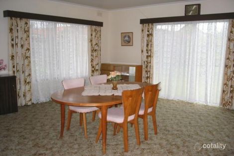 Property photo of 28 Bradley Street Newport VIC 3015