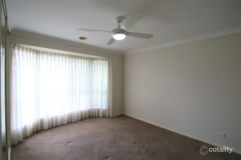 Property photo of 6 Coombes Place Orange NSW 2800