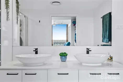 Property photo of 31303/5 Harbour Side Court Biggera Waters QLD 4216