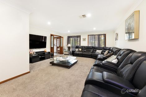 Property photo of 32 Nymboida Crescent Ruse NSW 2560