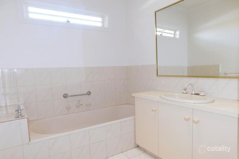Property photo of 2/12 Thoresby Grove Ivanhoe VIC 3079