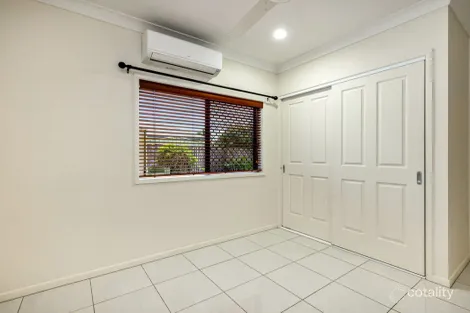 Property photo of 1 Ellis Close Kewarra Beach QLD 4879