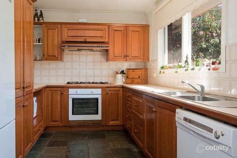 Property photo of 11 Silverton Drive Ferntree Gully VIC 3156