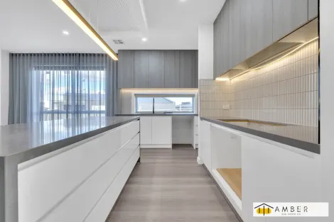 Property photo of 10 Samolus Street Mickleham VIC 3064