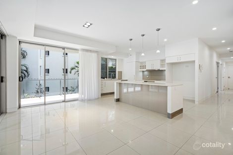 Property photo of 2/17 Anne Avenue Broadbeach QLD 4218