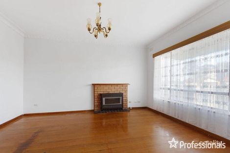 Property photo of 4 Occold Court St Albans VIC 3021