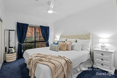 Property photo of 8 Coventry Place Wishart QLD 4122