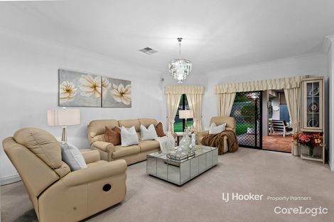 Property photo of 8 Coventry Place Wishart QLD 4122