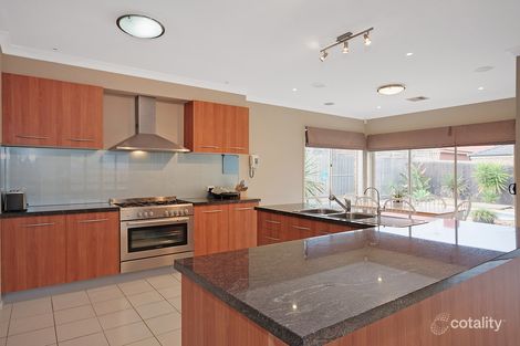 Property photo of 4 Maison Terrace South Morang VIC 3752