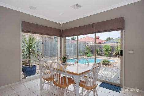 Property photo of 4 Maison Terrace South Morang VIC 3752