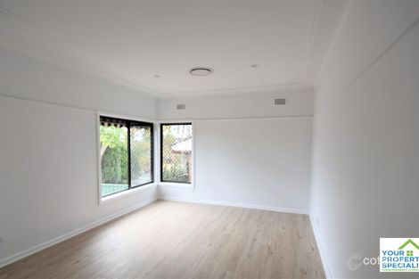 Property photo of 14 Hilltop Crescent Campbelltown NSW 2560