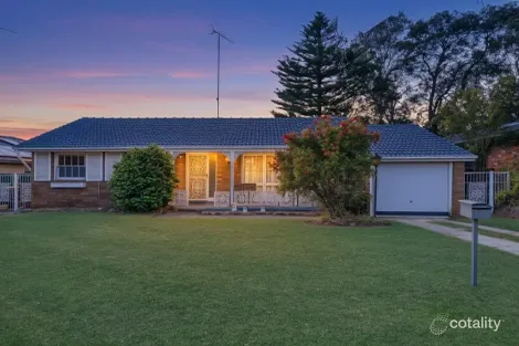 4 Blackbutt Ave, Bradbury, NSW 2560