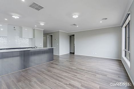 Property photo of 19 Nightingale Road Mickleham VIC 3064