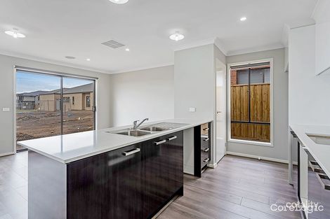 Property photo of 19 Nightingale Road Mickleham VIC 3064