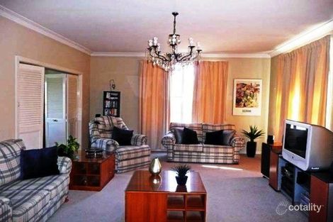 Property photo of 24 Hoadley Street Mawson ACT 2607